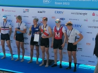 Finn Wolter 3. v.l. gewinnt Bronze im leichtgewichts Männer Doppelvierer U