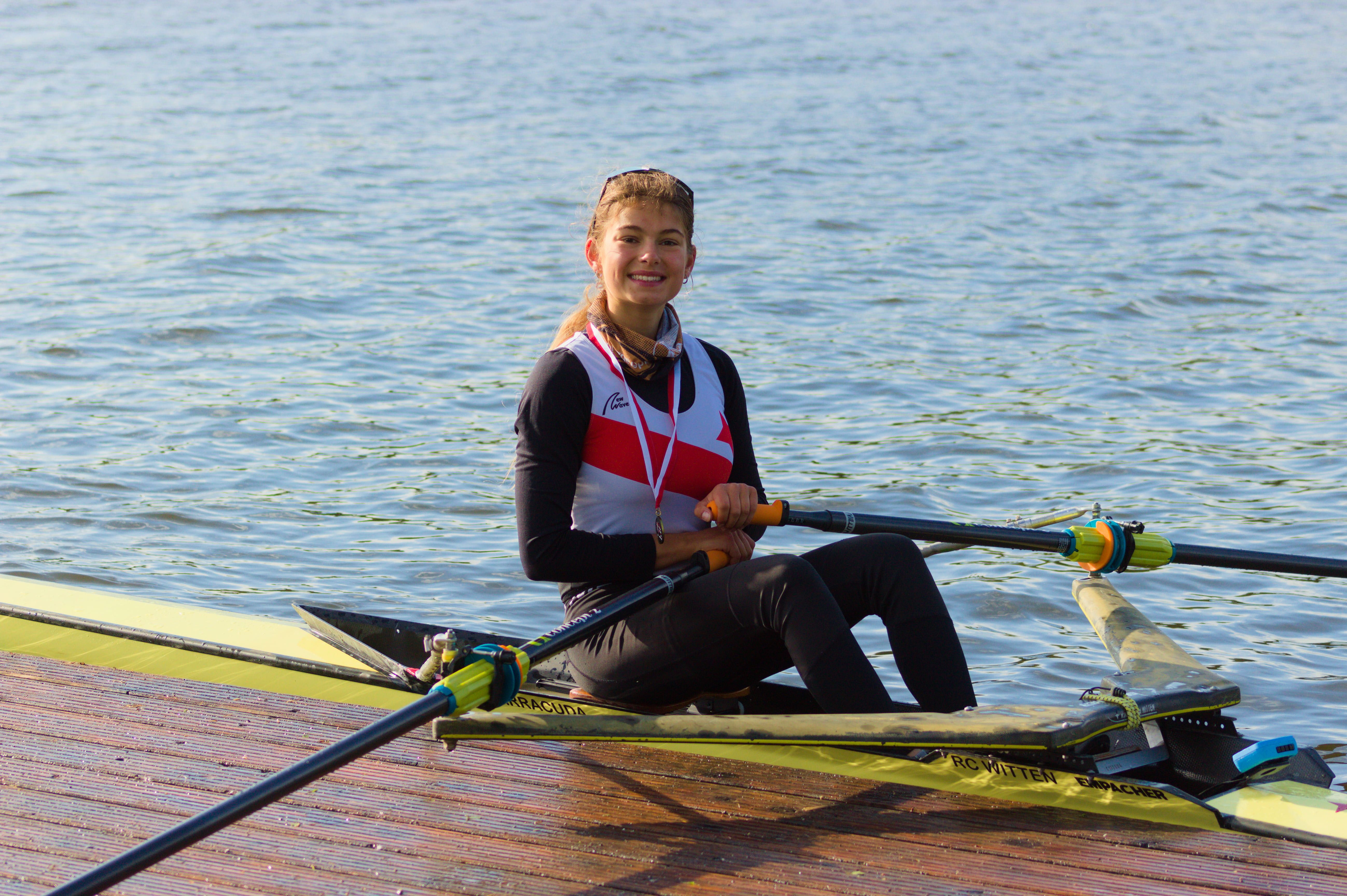 Liana Büttner am Siegersteg.