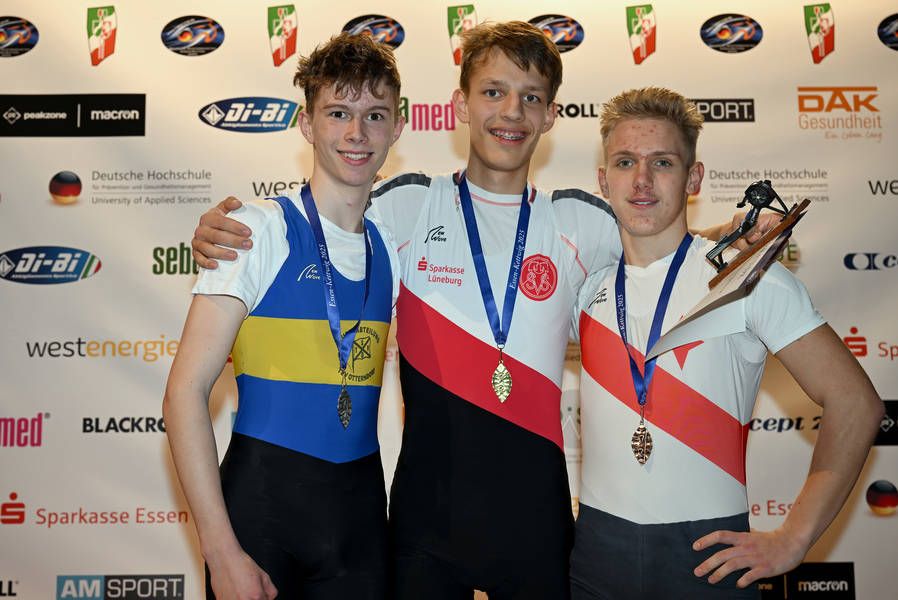 Arsenii Hakman (rechts) gewann Bronze bei den Junioren B Leichtgewicht